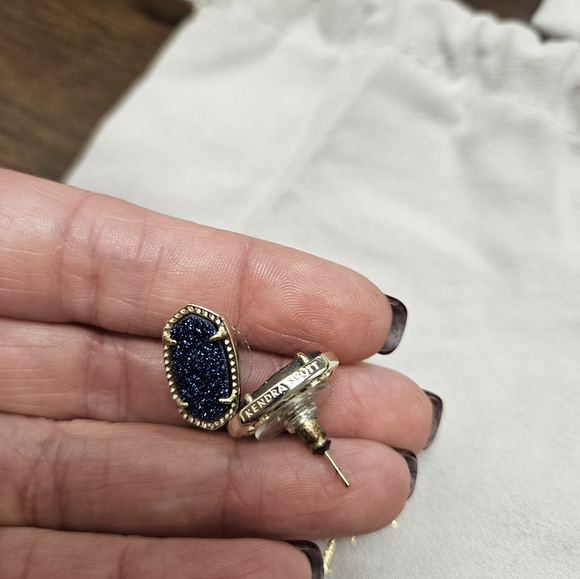 Kendra scott studs - Picture 4 of 5